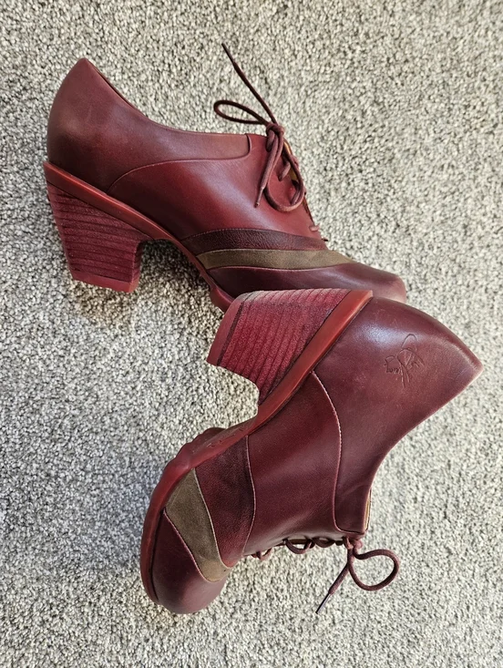Fluevog Hopefuls Vow In Burgandy Fits Like 9-9.5 Size 10 Rounded Toe Laces - Picture 13 of 16